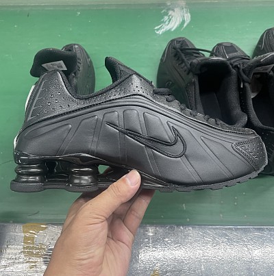 Shox R4-046  Shox R4-046